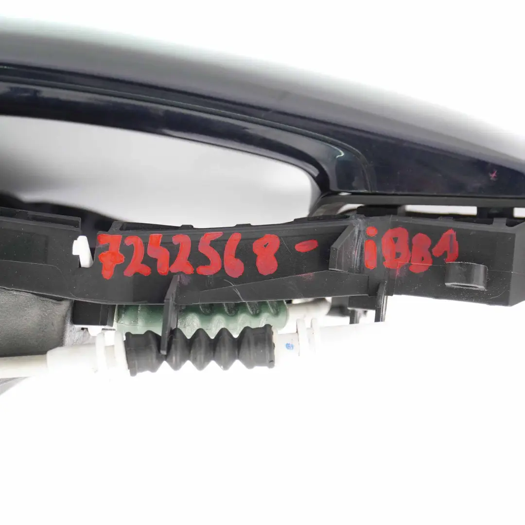 Maniglia Porta Posteriore Destra Imperial Blau Brillant Blue A89 per BMW F30 F31 con numero di parte 7242568 BMW F30 F31 Maniglia Porta Posteriore Destra Imperial Blau Brillant Blue A89 - SKU 7242568-IBB1 - Numero di parte 7242568