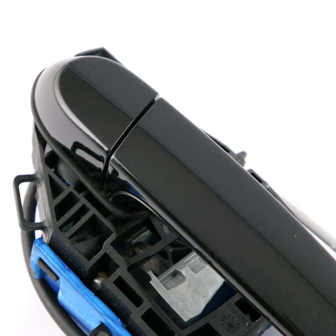 Right Outside Door Grab Handle O/S Schwarz 2 Black 668 to BMW 1 F20 F21 Rear with Part number 7242568 BMW 1 F20 F21 Rear Right Outside Door Grab Handle O/S Schwarz 2 Black 668 - SKU 7242568-SCH - Part number 7242568