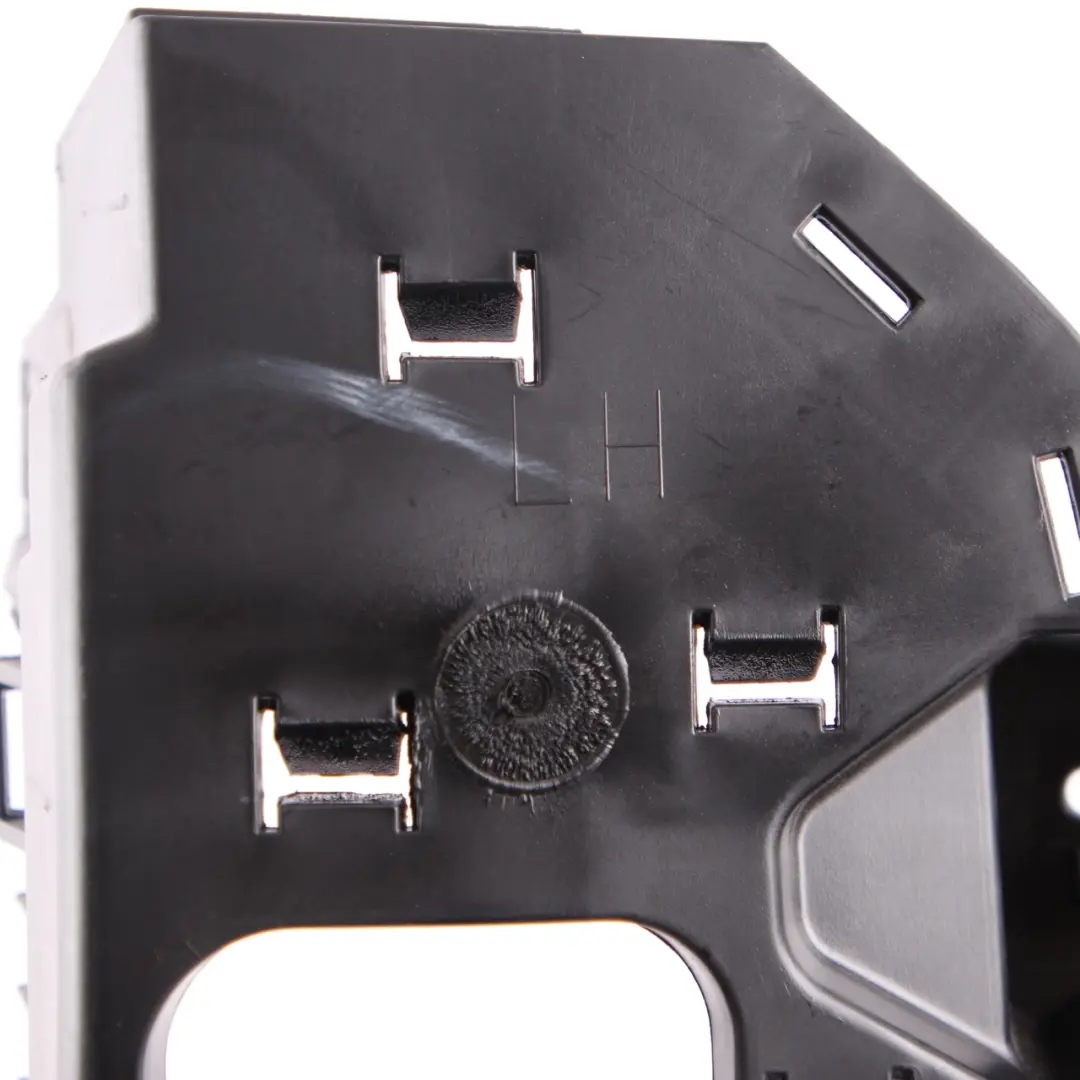 Osłona Mocowanie Pasa Lewy Tył do BMW X3 F25 o numerze 7243781 BMW X3 F25 Osłona Mocowanie Pasa Lewy Tył - SKU 7243781 - Numer Części 7243781