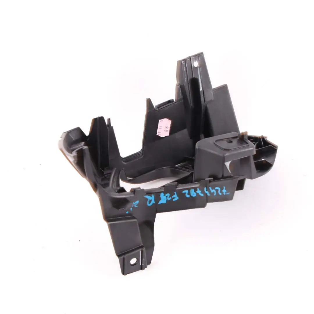 Osłona Mocowanie Pasa Prawy Tył do BMW X3 F25 o numerze 7243782 BMW X3 F25 Osłona Mocowanie Pasa Prawy Tył - SKU 7243782 - Numer Części 7243782