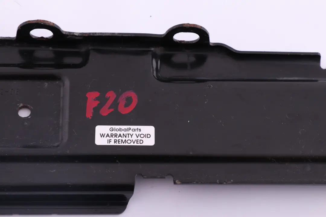 Piastra Protezione Tubi Carburante per BMW F20 F21 F30 F31 LCi N13 con numero di parte 7244172 BMW F20 F21 F30 F31 LCi N13 Piastra Protezione Tubi Carburante - SKU 7244172 - Numero di parte 7244172