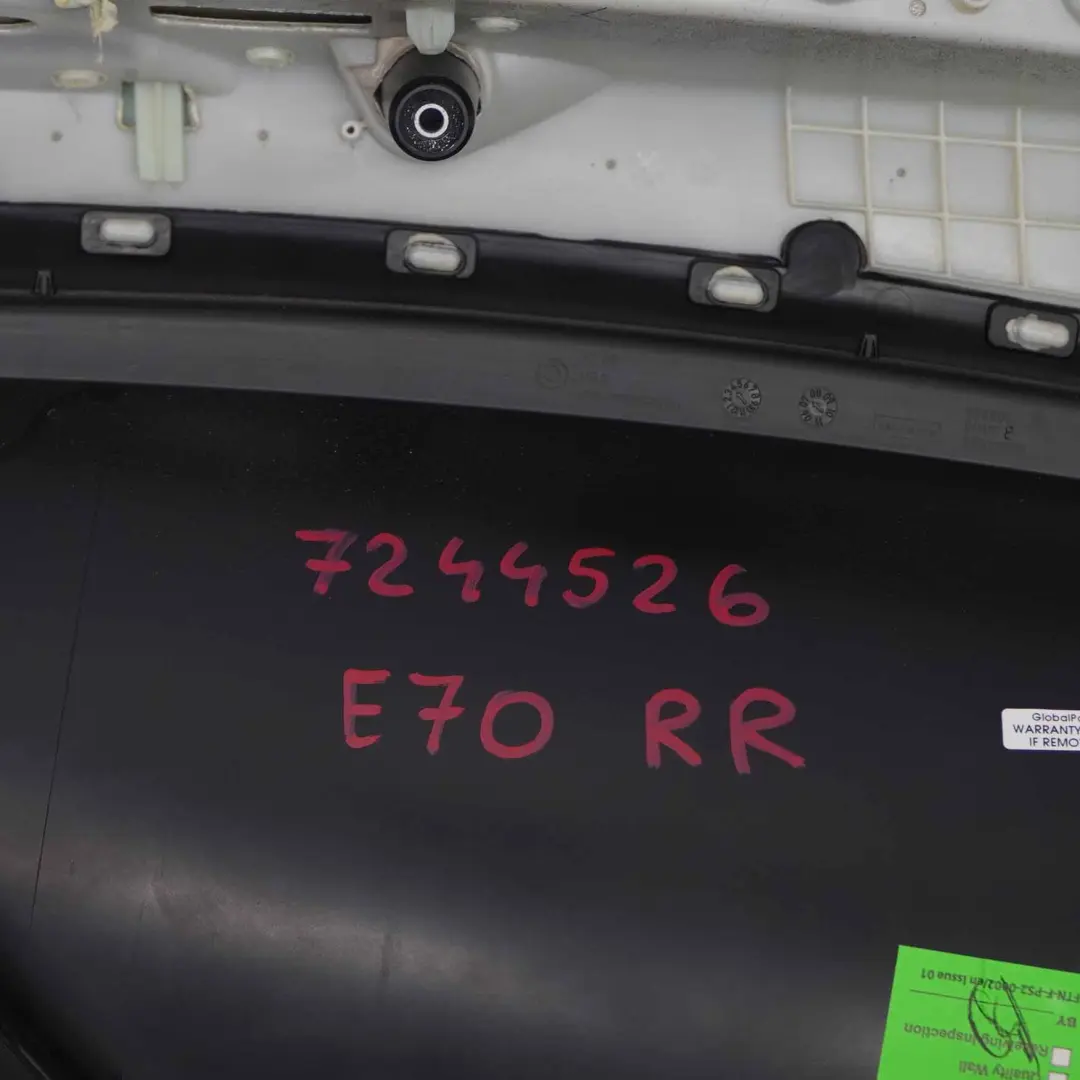 Boczek Tapicerka Drzwi Prawy Tył Skóra do BMW X5 E70 o numerze 7244526 BMW X5 E70 Boczek Tapicerka Drzwi Prawy Tył Skóra - SKU 7244526 - Numer Części 7244526