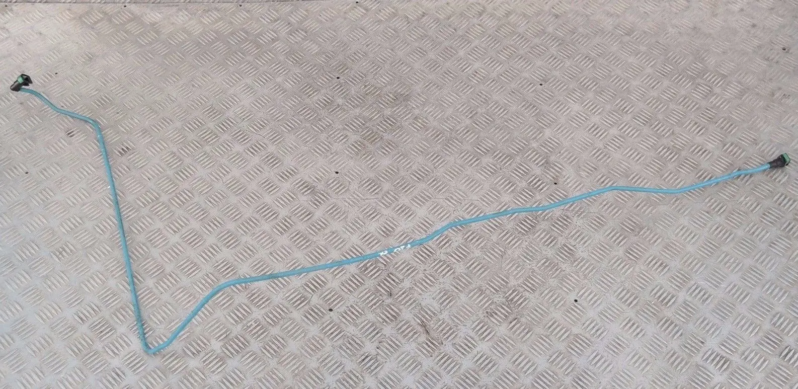 BMW 1 2 Series F20 F21 F22 F23 Rear Fuel Feed Pipe Line Diesel 7244722