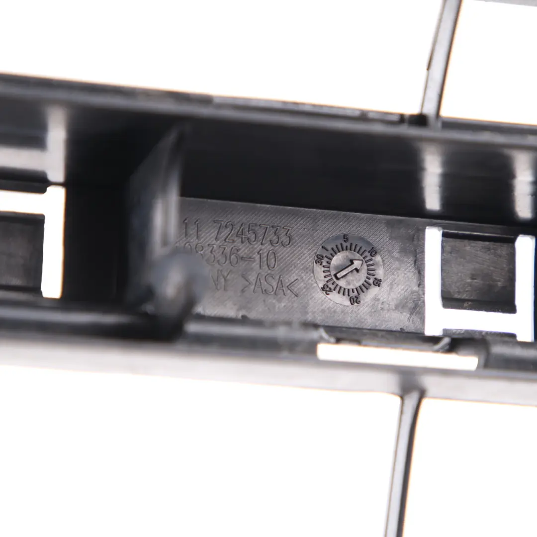 Kratka Środkowa Zderzaka Przedniego Grill do BMW F20 F21 o numerze 7245733 BMW F20 F21 Kratka Środkowa Zderzaka Przedniego Grill - SKU 7245733 - Numer Części 7245733