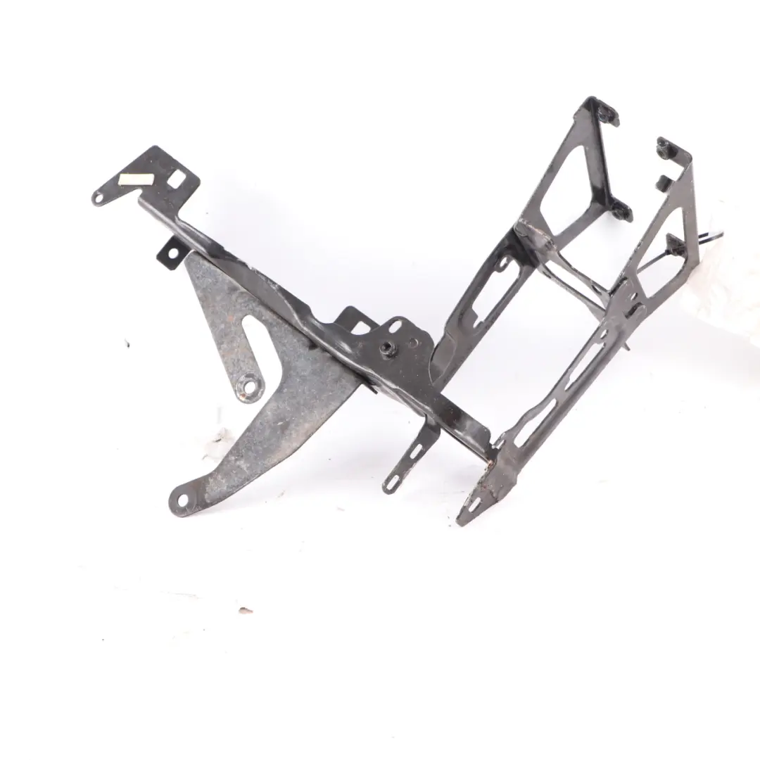 Soporte Faro Delantero Soporte Panel Izquierdo para BMW F20 F21 F30 con número de pieza 7245791 BMW F20 F21 F30 Soporte Faro Delantero Soporte Panel Izquierdo - SKU 7245791-2 - Número de pieza 7245791