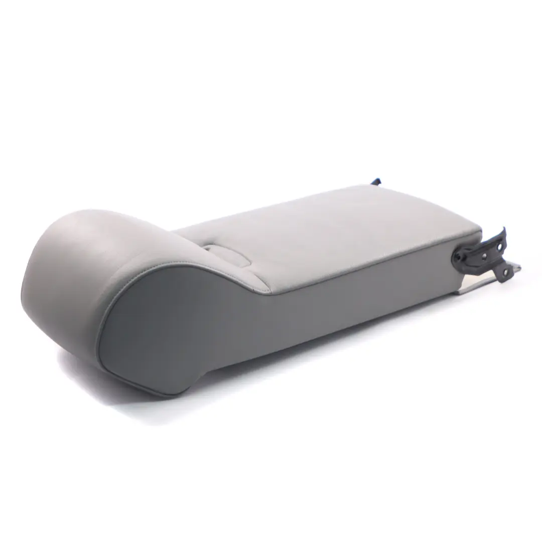 schienale posteriore bracciolo centrale ripiano in pelle grigio per BMW E60 con numero di parte 7245847 BMW E60 schienale posteriore bracciolo centrale ripiano in pelle grigio - SKU 7245847 - Numero di parte 7245847