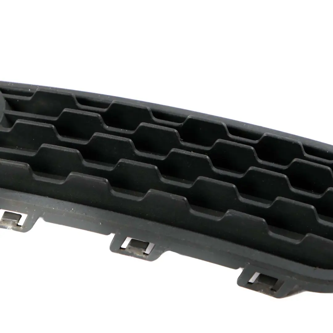 rejilla paragolpes del. der. para BMW F20 F21 Marco con número de pieza 7245870 BMW F20 F21 Marco rejilla paragolpes del. der. - SKU 7245870 - Número de pieza 7245870