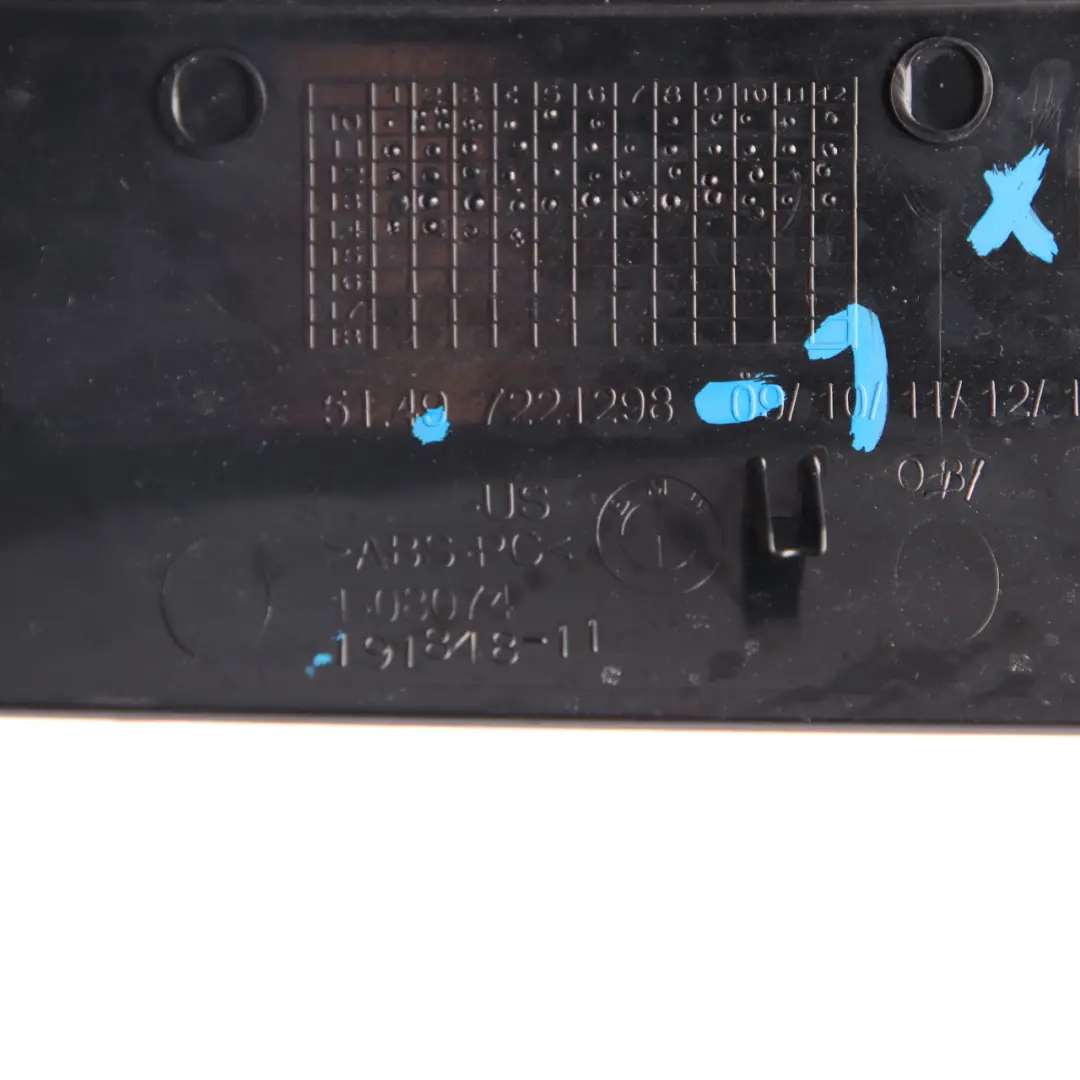 Kofferraumdeckel Verkleidung hinten rechts Abdeckung schwarz 7221298 für BMW F25 mit Teilenummer 7246420 BMW F25 Kofferraumdeckel Verkleidung hinten rechts Abdeckung schwarz 7221298 - SKU 7246420 - Teilenummer 7246420