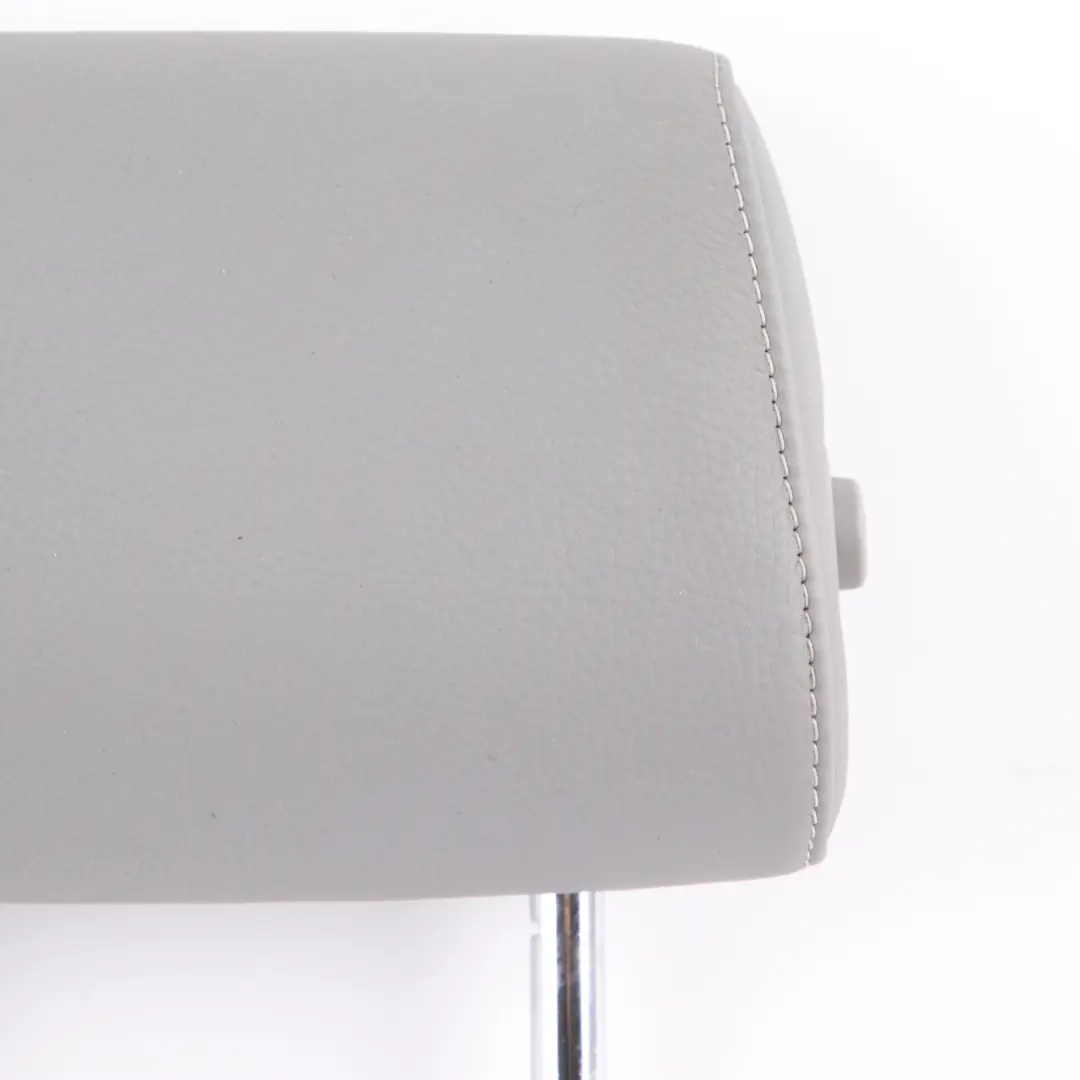 Appui-tête de siège BMW E90 E91 LCI Appui-tête central rabattable en cuir gris pour à propos du numéro de pièce 7246484 Appui-tête de siège BMW E90 E91 LCI Appui-tête central rabattable en cuir gris - SKU 7246484 - Numéro de pièce 7246484