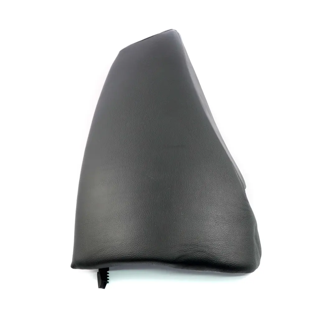 Right O/S Side Finisher Leather Dakota Black to BMW 3 E91 LCI Touring Rear Seat with Part number 7246578 BMW 3 E91 LCI Touring Rear Seat Right O/S Side Finisher Leather Dakota Black - SKU 7246578 - Part number 7246578