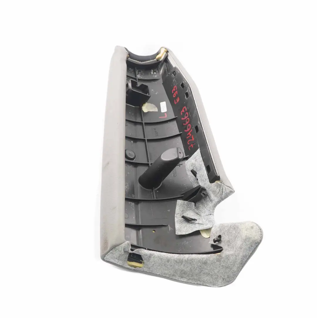 Seitenverkleidung Rücksitz links Abdeckung Leder Grau für BMW E93 mit Teilenummer 7246663 BMW E93 Seitenverkleidung Rücksitz links Abdeckung Leder Grau - SKU 7246663 - Teilenummer 7246663