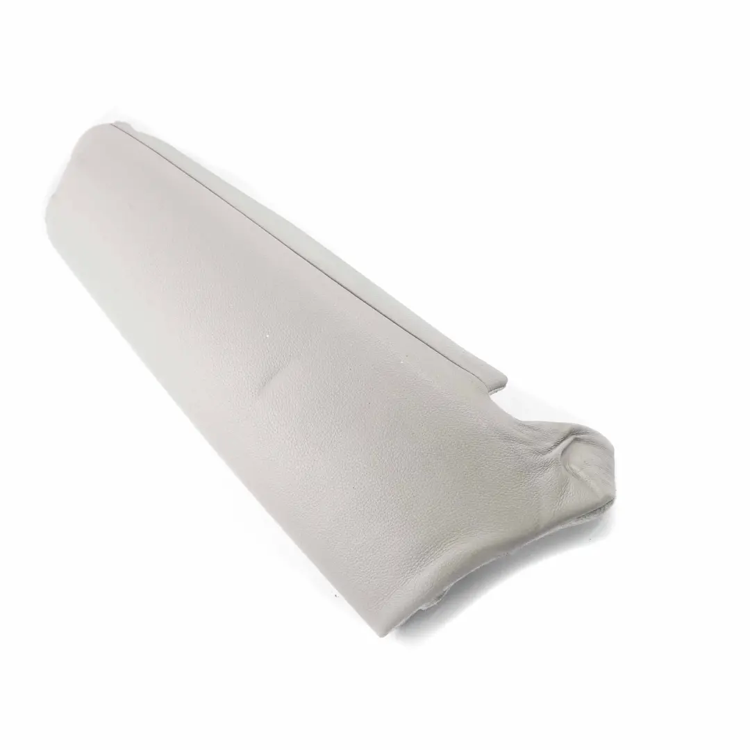 Panneau latéral siège arrière droit Couvercle cuir gris pour BMW E93 à propos du numéro de pièce 7246663 BMW E93 Panneau latéral siège arrière droit Couvercle cuir gris - SKU 7246664 - Numéro de pièce 7246663