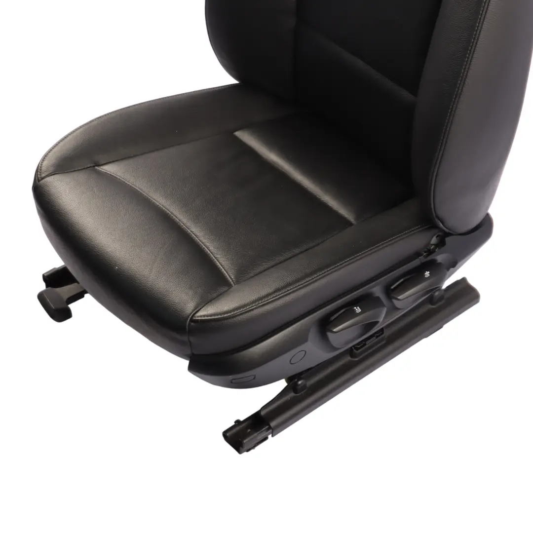 Fotel Lewy Przód Grzany Skóra Dakota Czarny do BMW E90 E91 LCI o numerze 7246799 BMW E90 E91 LCI Fotel Lewy Przód Grzany Skóra Dakota Czarny - SKU 7246799-4 - Numer Części 7246799