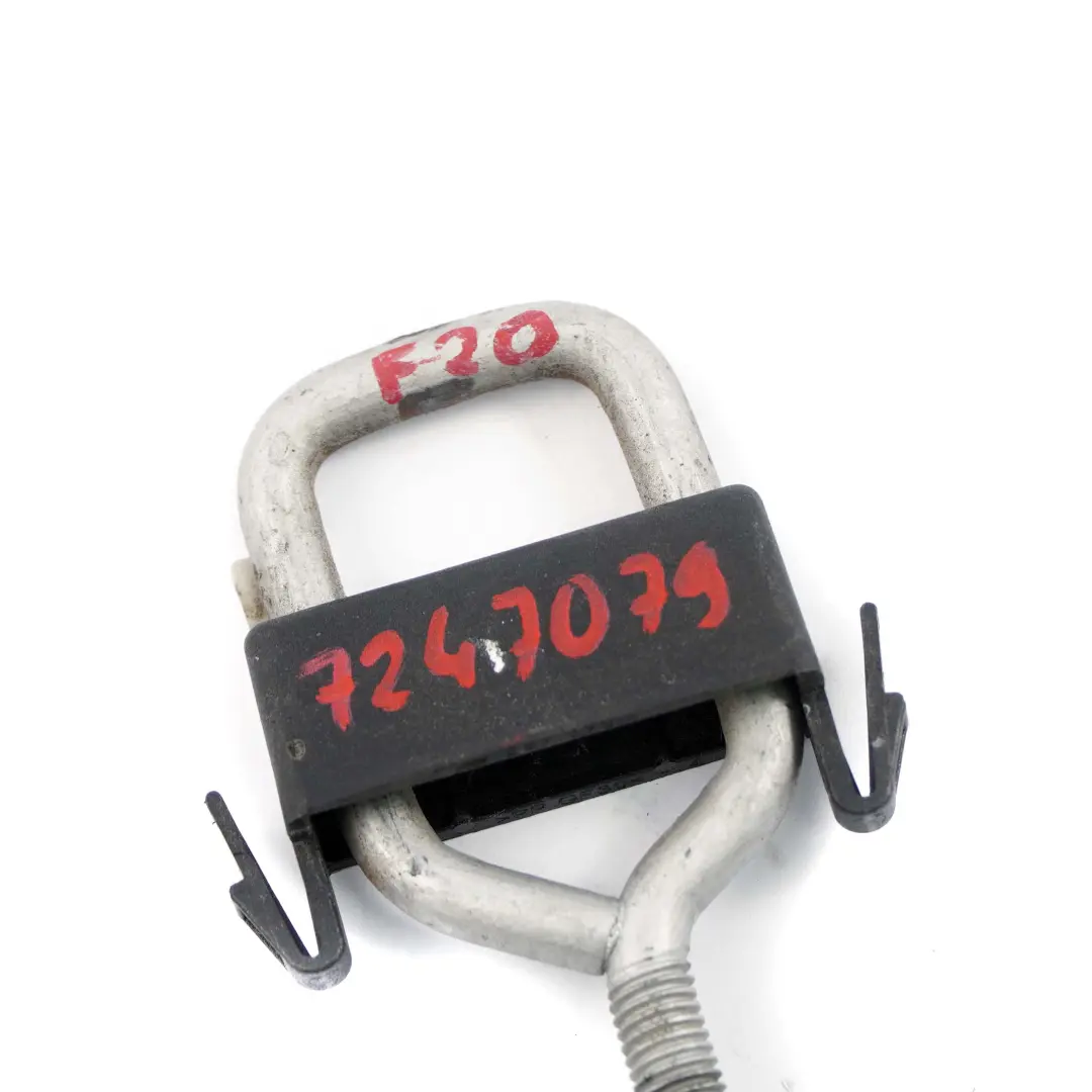 Protezione antitorsione staffa cofano nero per BMW F20 F21 F30 F31 con numero di parte 7247079 BMW F20 F21 F30 F31 Protezione antitorsione staffa cofano nero - SKU 7247079 - Numero di parte 7247079