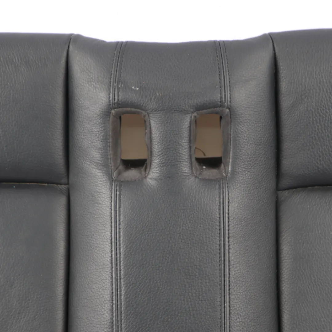 Funda Asiento Trasero Sofá Banco Cuero Boston Negro para BMW E88 Convertible con número de pieza 7247179 BMW E88 Convertible Funda Asiento Trasero Sofá Banco Cuero Boston Negro - SKU 7247179 - Número de pieza 7247179