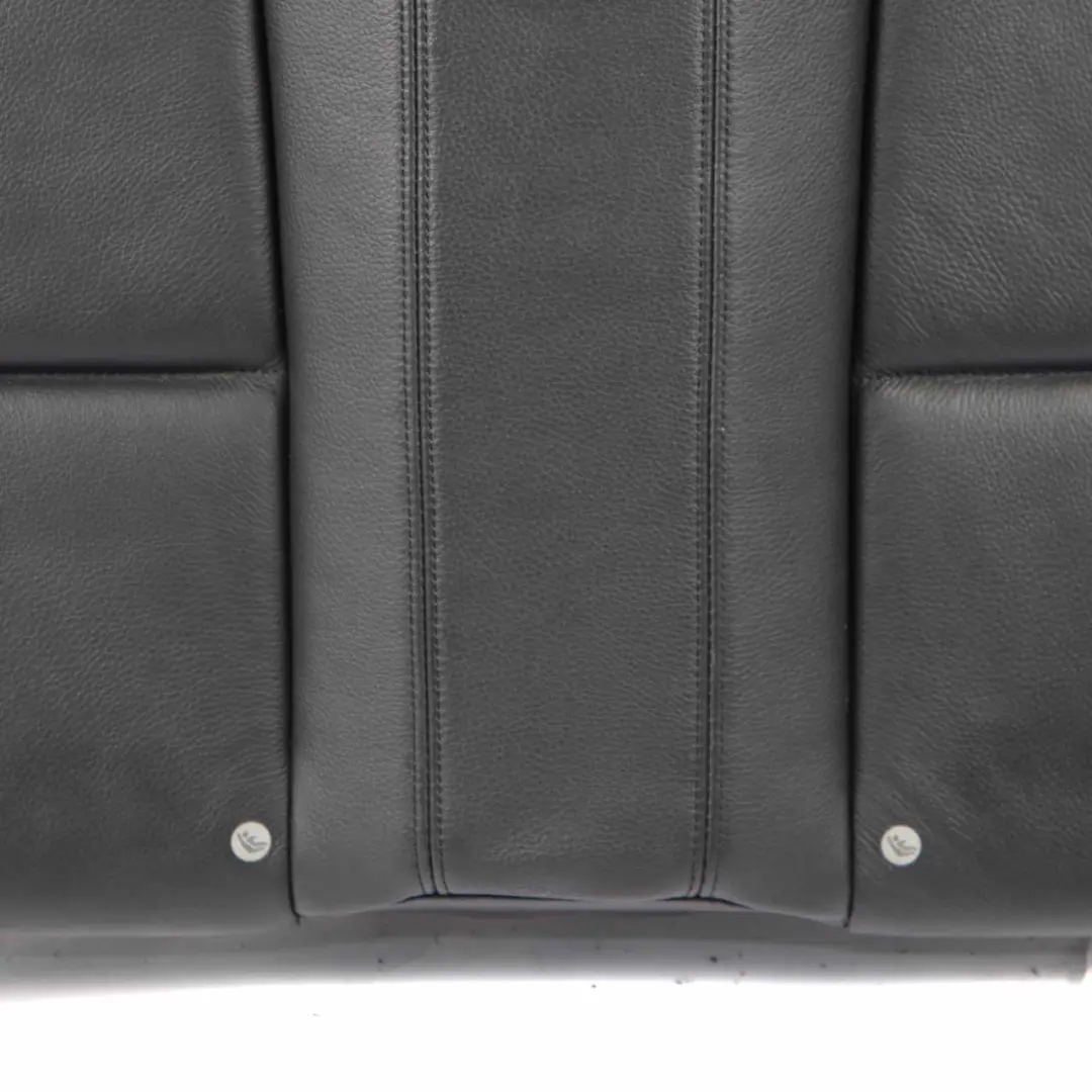 Coprisedile Posteriore Schienale Pelle Boston Nero per BMW E88 Cabrio con numero di parte 7247181 BMW E88 Cabrio Coprisedile Posteriore Schienale Pelle Boston Nero - SKU 7247181 - Numero di parte 7247181