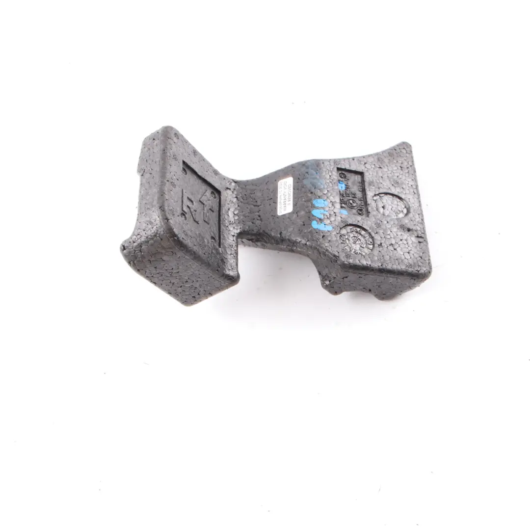 Inserto schiuma bagagliaio bagagliaio destra per BMW F10 con numero di parte 7247280 BMW F10 Inserto schiuma bagagliaio bagagliaio destra - SKU 7247280 - Numero di parte 7247280