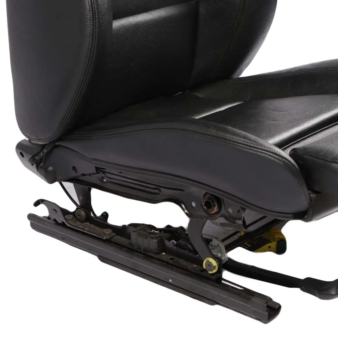 Front Seat BMW E81 E82 Left N/S M Sport Black Schwarz Leather Boston to with Part number 7247319 Front Seat BMW E81 E82 Left N/S M Sport Black Schwarz Leather Boston - SKU 7247319-2 - Part number 7247319