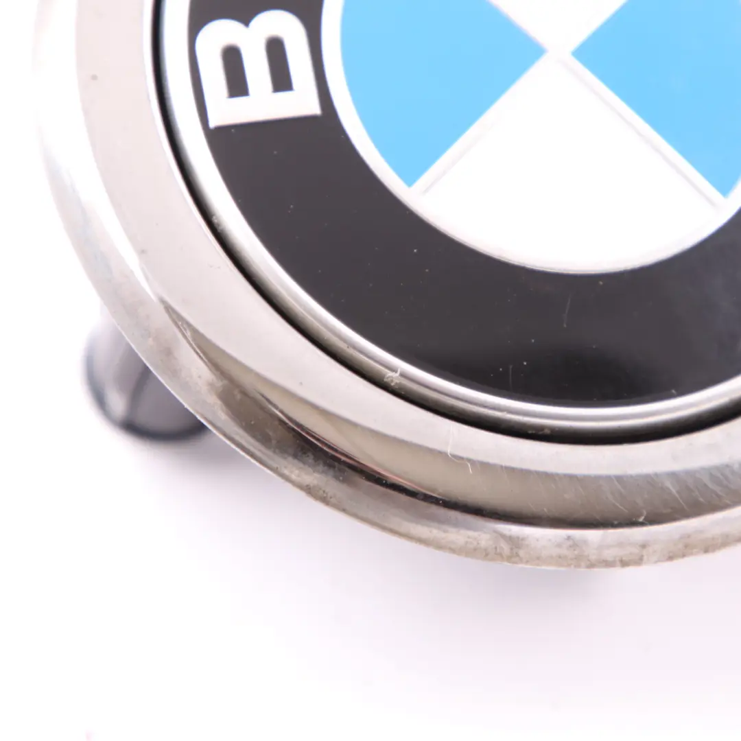 Trunk Holder Emblema Boton Tailgate Insignia Apertura Negro para BMW F20 F21 LCI con número de pieza 7248535 BMW F20 F21 LCI Trunk Holder Emblema Boton Tailgate Insignia Apertura Negro - SKU 7248535-2 - Número de pieza 7248535