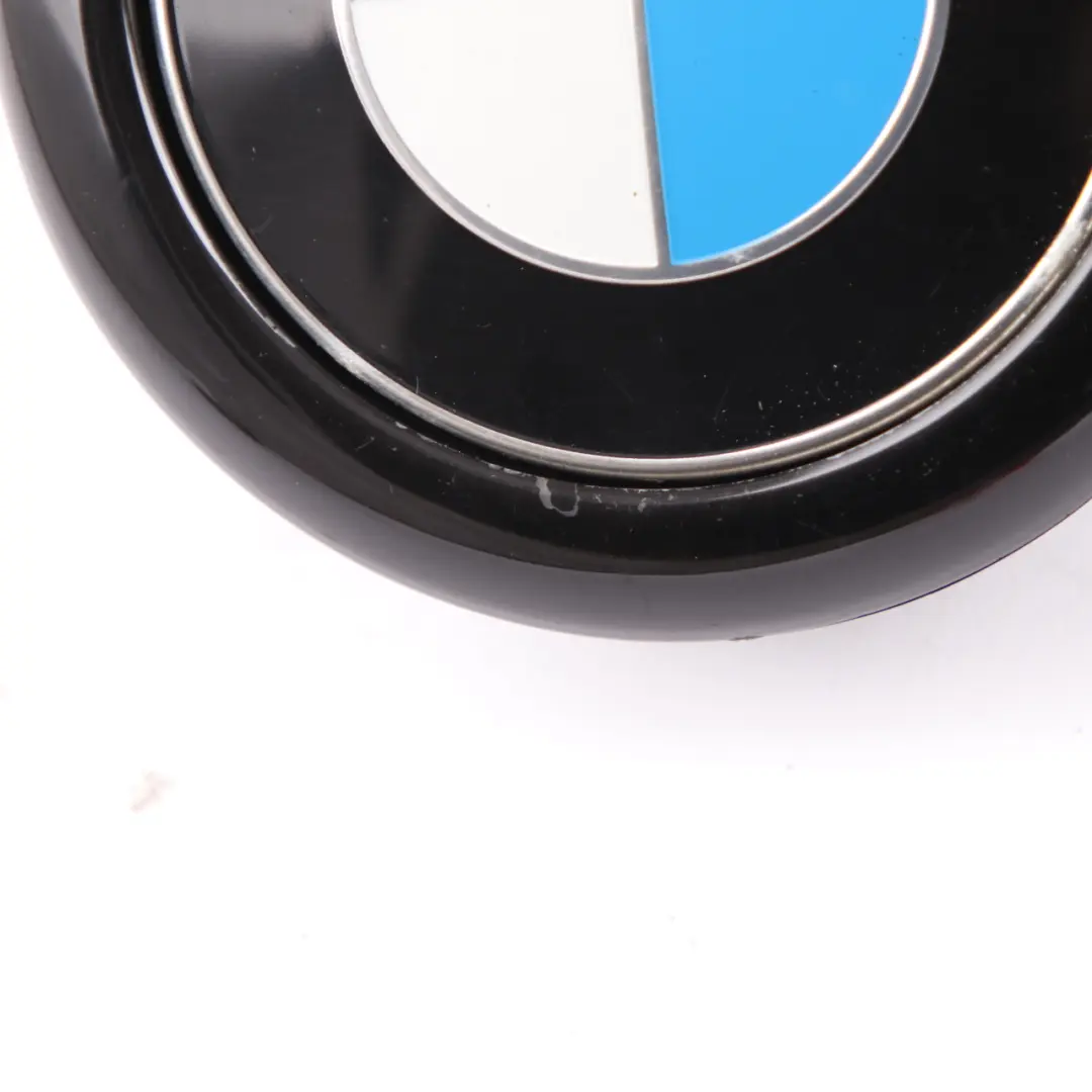 Emblemat Klamka Logo Klapy Tył Czarny do BMW F20 F21 o numerze 7248535 BMW F20 F21 Emblemat Klamka Logo Klapy Tył Czarny - SKU 7248535-3 - Numer Części 7248535