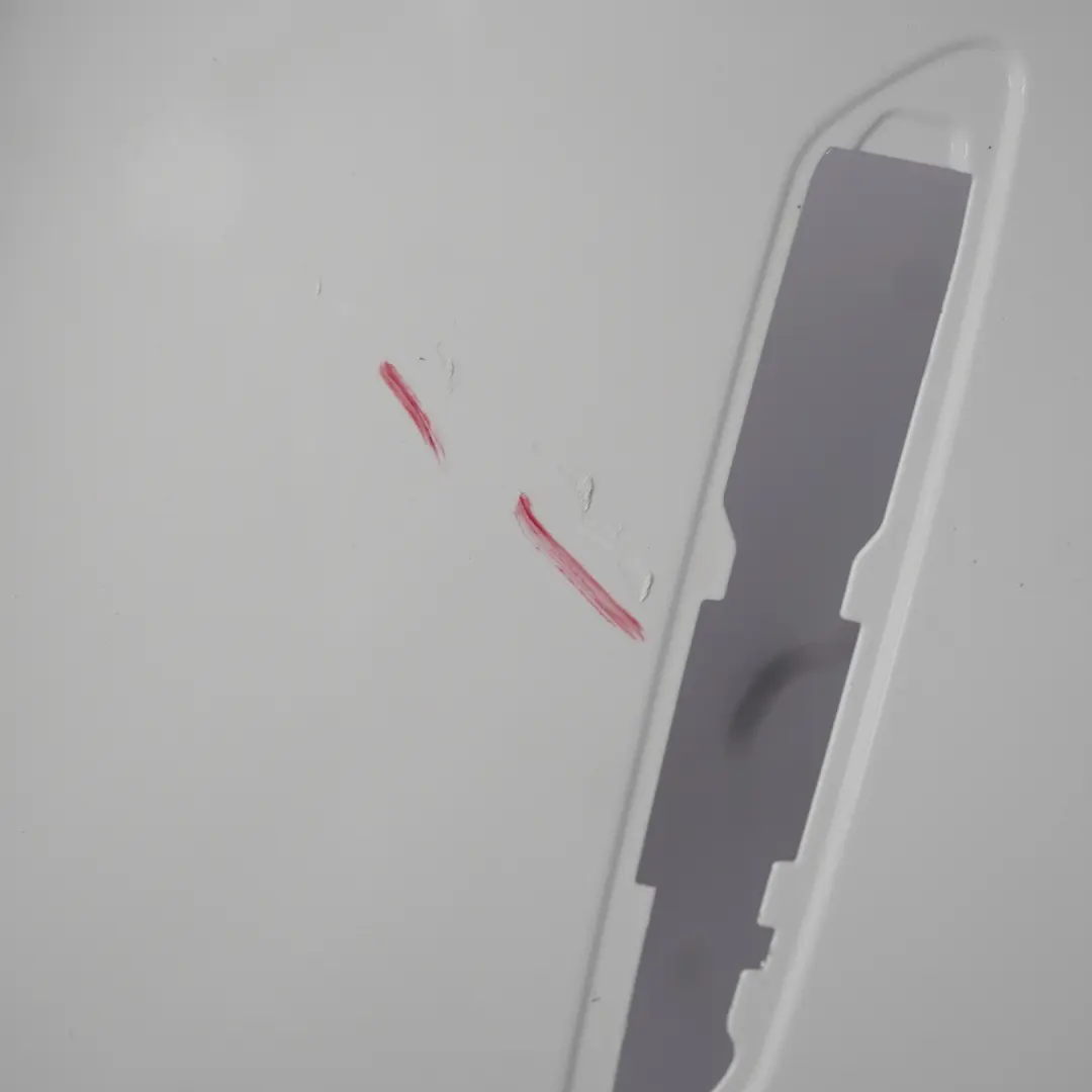 Pannello alare anteriore sinistro Lato Alpinweiss Alpine White - 300 per BMW F10 con numero di parte 7248659 BMW F10 Pannello alare anteriore sinistro Lato Alpinweiss Alpine White - 300 - SKU 7248659-AW1 - Numero di parte 7248659