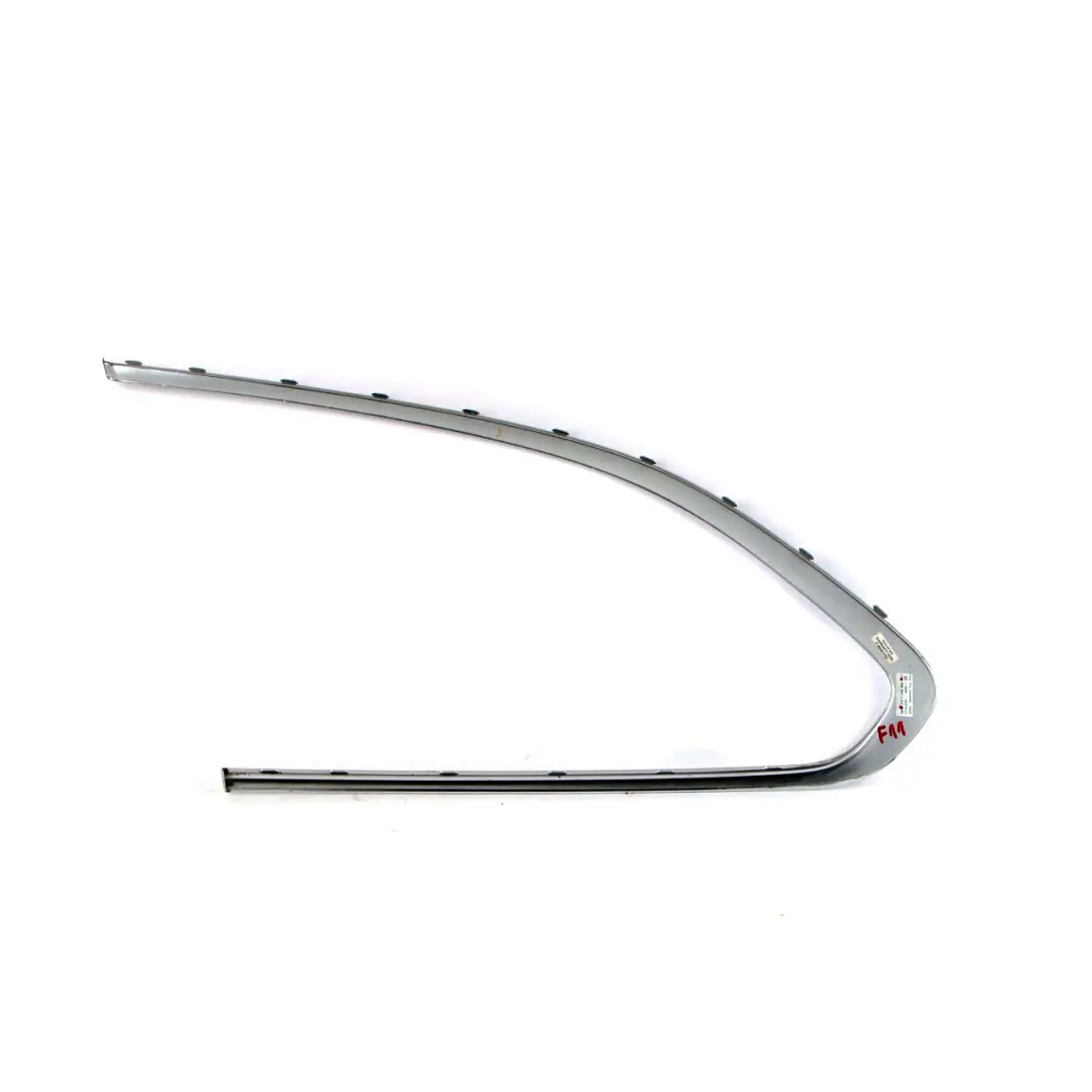 Listwa Szyby Karoseryjnej Tylna Prawa Srebrna do BMW F11 Touring o numerze 7248806 BMW F11 Touring Listwa Szyby Karoseryjnej Tylna Prawa Srebrna - SKU 7248806 - Numer Części 7248806