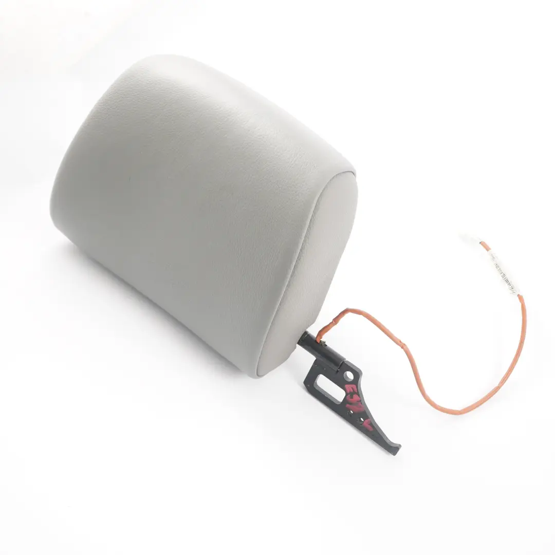 Appui-tête de siège avant gauche en cuir gris pour BMW E93 Cabrio à propos du numéro de pièce 7249919 BMW E93 Cabrio Appui-tête de siège avant gauche en cuir gris - SKU 7249919 - Numéro de pièce 7249919