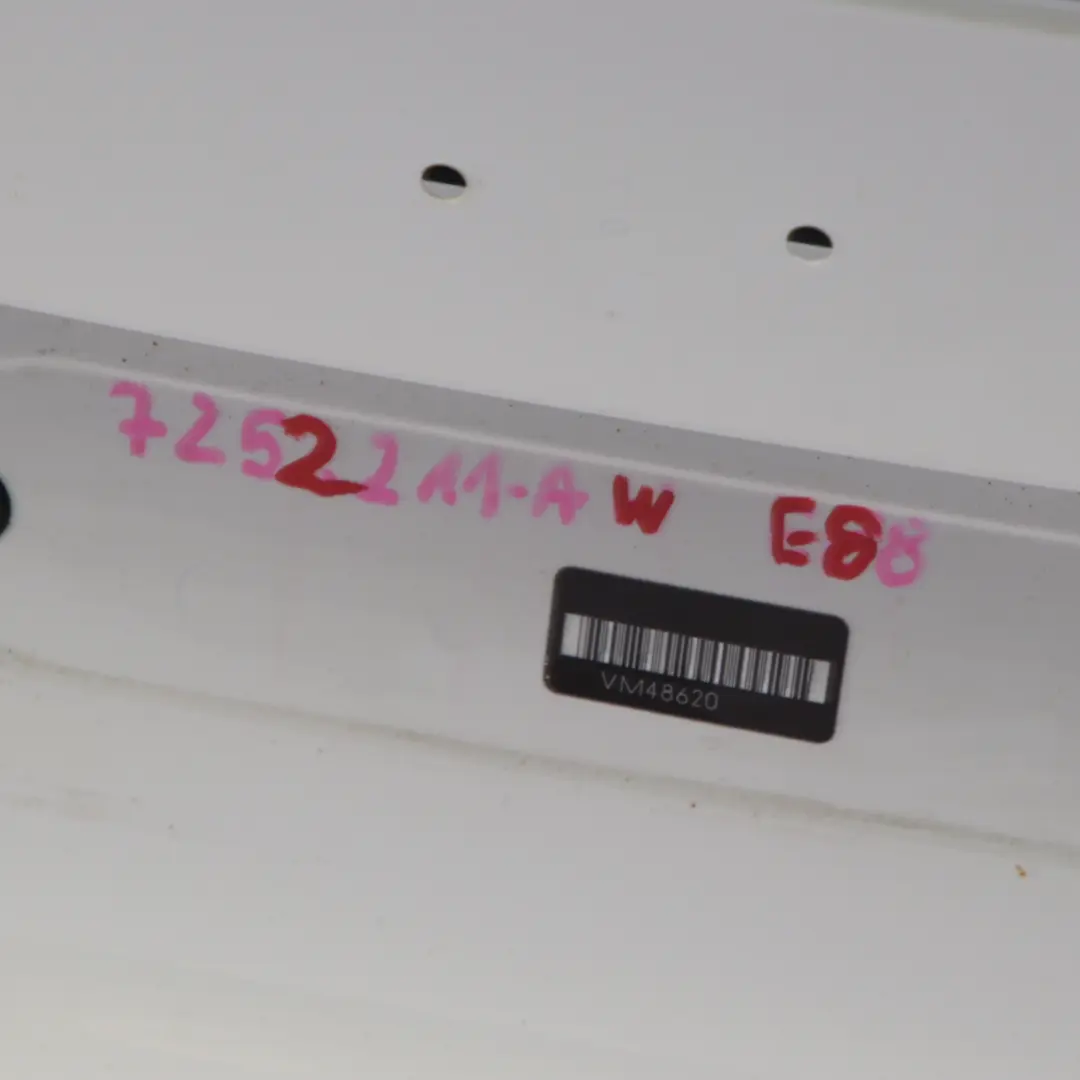 Boot Lid Tailgate Cabrio Convertible Trunk Lid Alpinweiss 3 - 300 to BMW E88 with Part number 7252211 BMW E88 Boot Lid Tailgate Cabrio Convertible Trunk Lid Alpinweiss 3 - 300 - SKU 7252211-AW - Part number 7252211