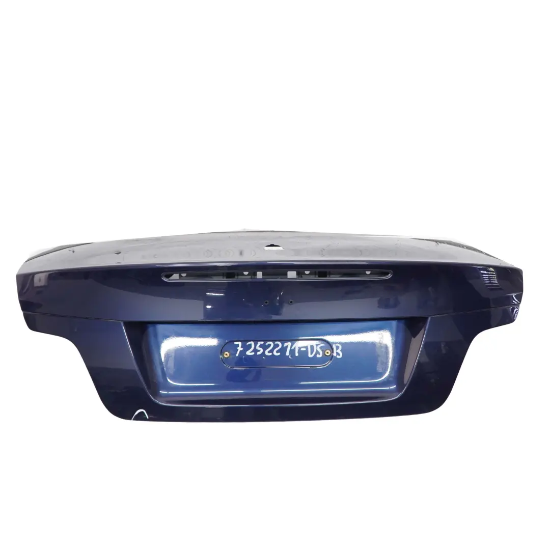Klapa Tylna Tył Bagażnika Tiefseeblau do BMW E88 o numerze 7252211 BMW E88 Klapa Tylna Tył Bagażnika Tiefseeblau - SKU 7252211-DSB - Numer Części 7252211