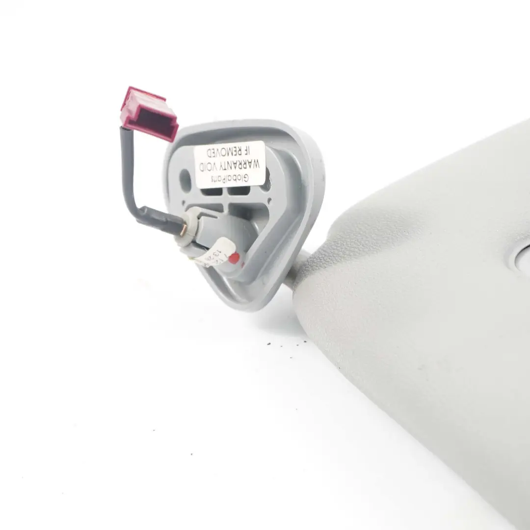 Osłona przeciwsłoneczna prawa szara do BMW E81 E87 o numerze 7120566 BMW E81 E87 Osłona przeciwsłoneczna prawa szara - SKU 7252506-2 - Numer Części 7120566