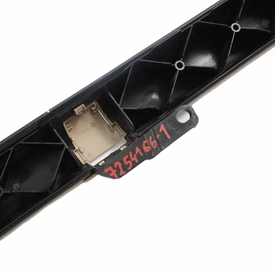 Rücksitzbank Isofix Panel Abdeckung Streifen Leder Oyster für BMW F10 mit Teilenummer 7254166 BMW F10 Rücksitzbank Isofix Panel Abdeckung Streifen Leder Oyster - SKU 7254166-1 - Teilenummer 7254166