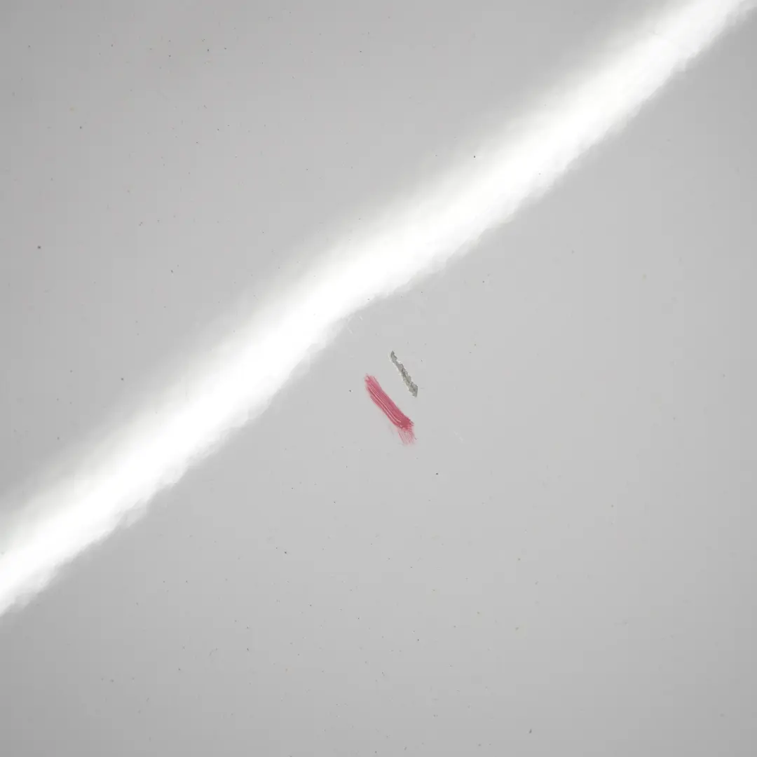 Klapa Bagażnika Alpinweiss - 300 do BMW E90 LCI o numerze 7254425 BMW E90 LCI Klapa Bagażnika Alpinweiss - 300 - SKU 7254425-AW2 - Numer Części 7254425