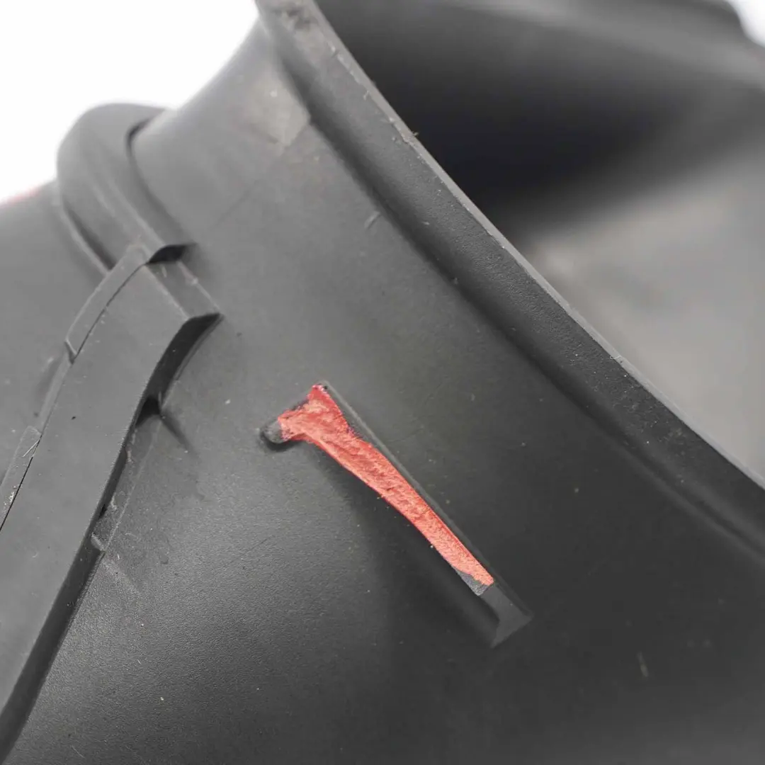 Condotto di raffreddamento freni destro per Mini R55 R56 R57 LCI con numero di parte 7255130 Mini R55 R56 R57 LCI Condotto di raffreddamento freni destro - SKU 7255130-1 - Numero di parte 7255130