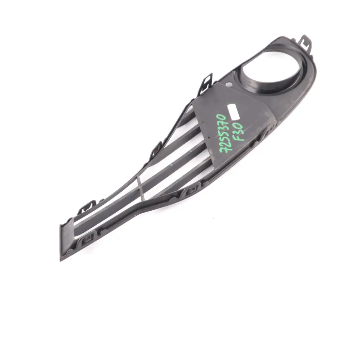 Fendinebbia Copertura Paraurti anteriore Griglia destra Trim per BMW F30 F31 con numero di parte 7255370 BMW F30 F31 Fendinebbia Copertura Paraurti anteriore Griglia destra Trim - SKU 7255370 - Numero di parte 7255370