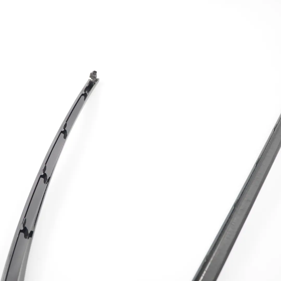 Striscia di modanatura lato sinistro telaio finestra per BMW F13 con numero di parte 7255591 BMW F13 Striscia di modanatura lato sinistro telaio finestra - SKU 7255591 - Numero di parte 7255591