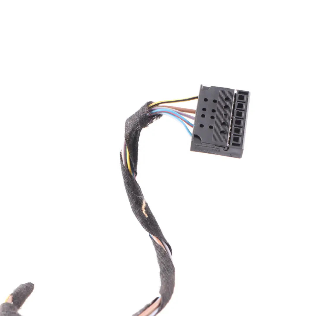 Lamp Mini R56 R57 LCI Tail Light Right Side O/S Plug Socket Wiring 6984754 to Rear with Part number 7255910 Rear Lamp Mini R56 R57 LCI Tail Light Right Side O/S Plug Socket Wiring 6984754 - SKU 7255910-4 - Part number 7255910