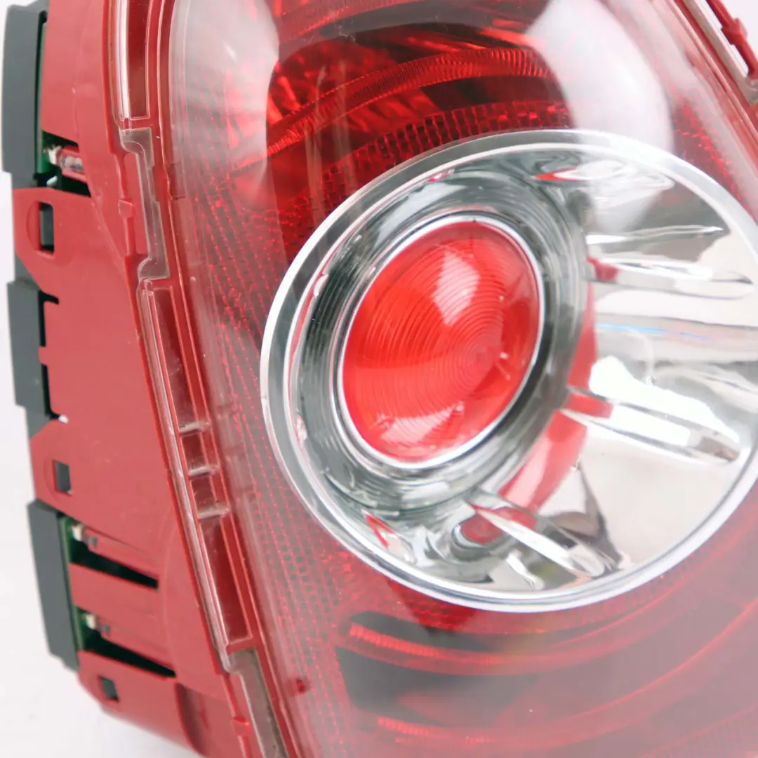 Luz en el Panel Lateral Luz Blanca Trasera Izquierda para Mini R56 R57 LCI R58 R59 con número de pieza 7255911 Mini R56 R57 LCI R58 R59 Luz en el Panel Lateral Luz Blanca Trasera Izquierda - SKU 7255911 - Número de pieza 7255911