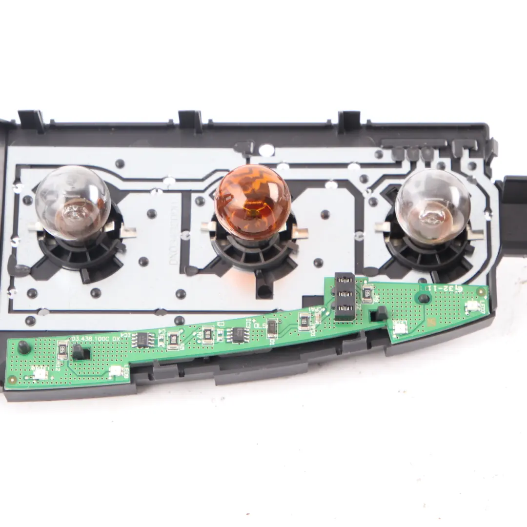 Portalámparas Trasero Derecho Casquillo Panel Lateral para Mini R56 R57 LCI con número de pieza 7255912 Mini R56 R57 LCI Portalámparas Trasero Derecho Casquillo Panel Lateral - SKU 7255912-3 - Número de pieza 7255912