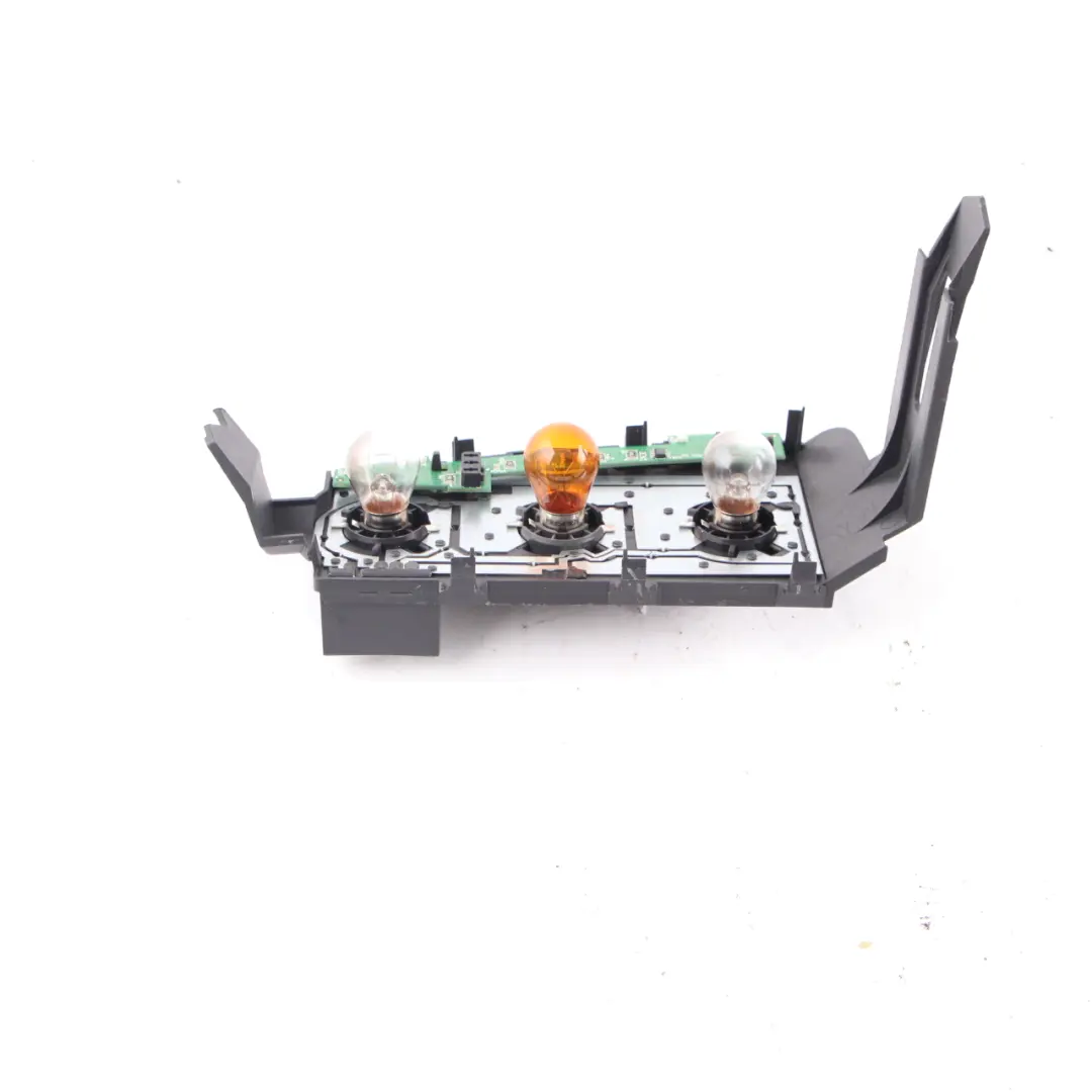 Portalampada Posteriore Destro Presa Pannello Laterale per Mini R56 R57 LCI con numero di parte 7255912 Mini R56 R57 LCI Portalampada Posteriore Destro Presa Pannello Laterale - SKU 7255912-3 - Numero di parte 7255912