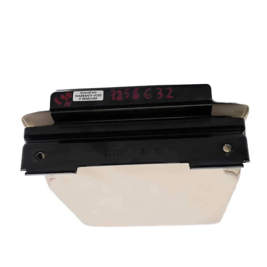 Bracciolo Centrale Sedile Posteriore In Pelle Oyster E91 E92 per BMW E90 LCI con numero di parte 7256632 BMW E90 LCI Bracciolo Centrale Sedile Posteriore In Pelle Oyster E91 E92 - SKU 7256632 - Numero di parte 7256632