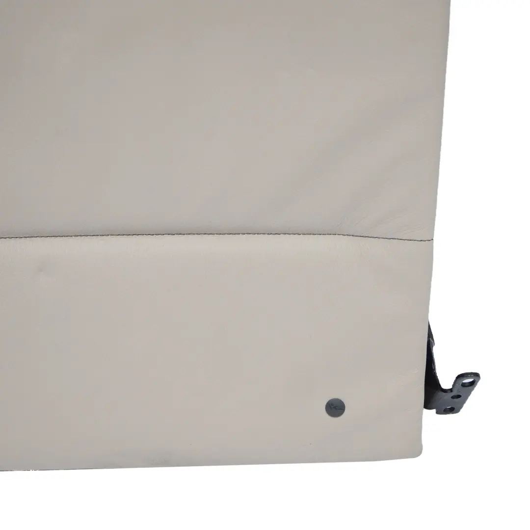 Schienale Sedile Posteriore Sinistro Bracciolo Pelle Nevada Oyster per BMW X3 F25 con numero di parte 7256763 BMW X3 F25 Schienale Sedile Posteriore Sinistro Bracciolo Pelle Nevada Oyster - SKU 7256763-1 - Numero di parte 7256763