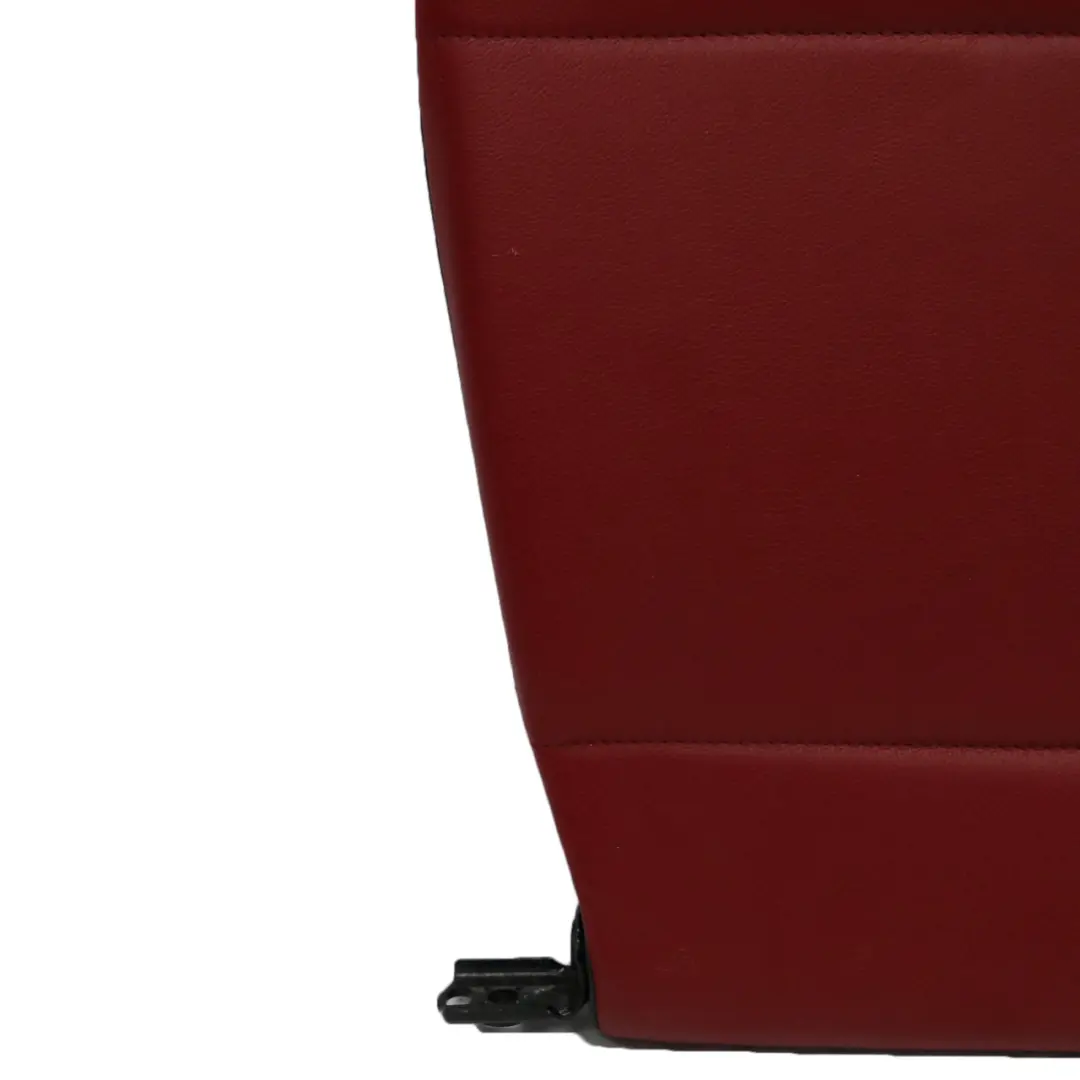 Schienale Sedile Posteriore Sinistro Rivestimento Pelle Boston Rosso per BMW E82 con numero di parte 7257028 BMW E82 Schienale Sedile Posteriore Sinistro Rivestimento Pelle Boston Rosso - SKU 7257028-1 - Numero di parte 7257028