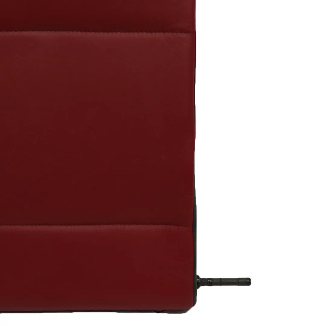 Schienale Sedile Posteriore Sinistro Rivestimento Pelle Boston Rosso per BMW E82 con numero di parte 7257028 BMW E82 Schienale Sedile Posteriore Sinistro Rivestimento Pelle Boston Rosso - SKU 7257028-1 - Numero di parte 7257028