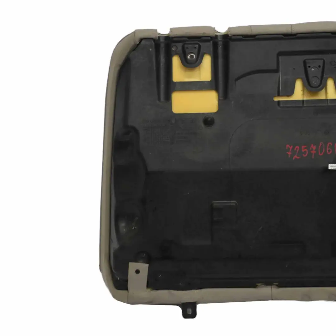 Dossier de siège arrière Cabrio Housse cuir Boston Beige pour BMW E88 à propos du numéro de pièce 7257060 BMW E88 Dossier de siège arrière Cabrio Housse cuir Boston Beige - SKU 7257060 - Numéro de pièce 7257060