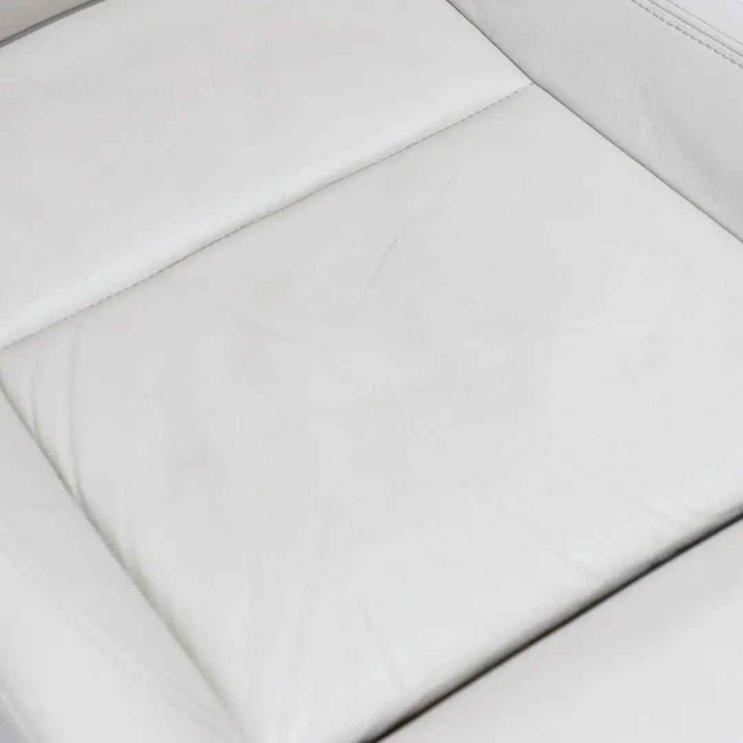 Fotel Sport Lewy Przód Skóra Oyster do BMW E90 LCI o numerze 7257599 BMW E90 LCI Fotel Sport Lewy Przód Skóra Oyster - SKU 7257599-1 - Numer Części 7257599