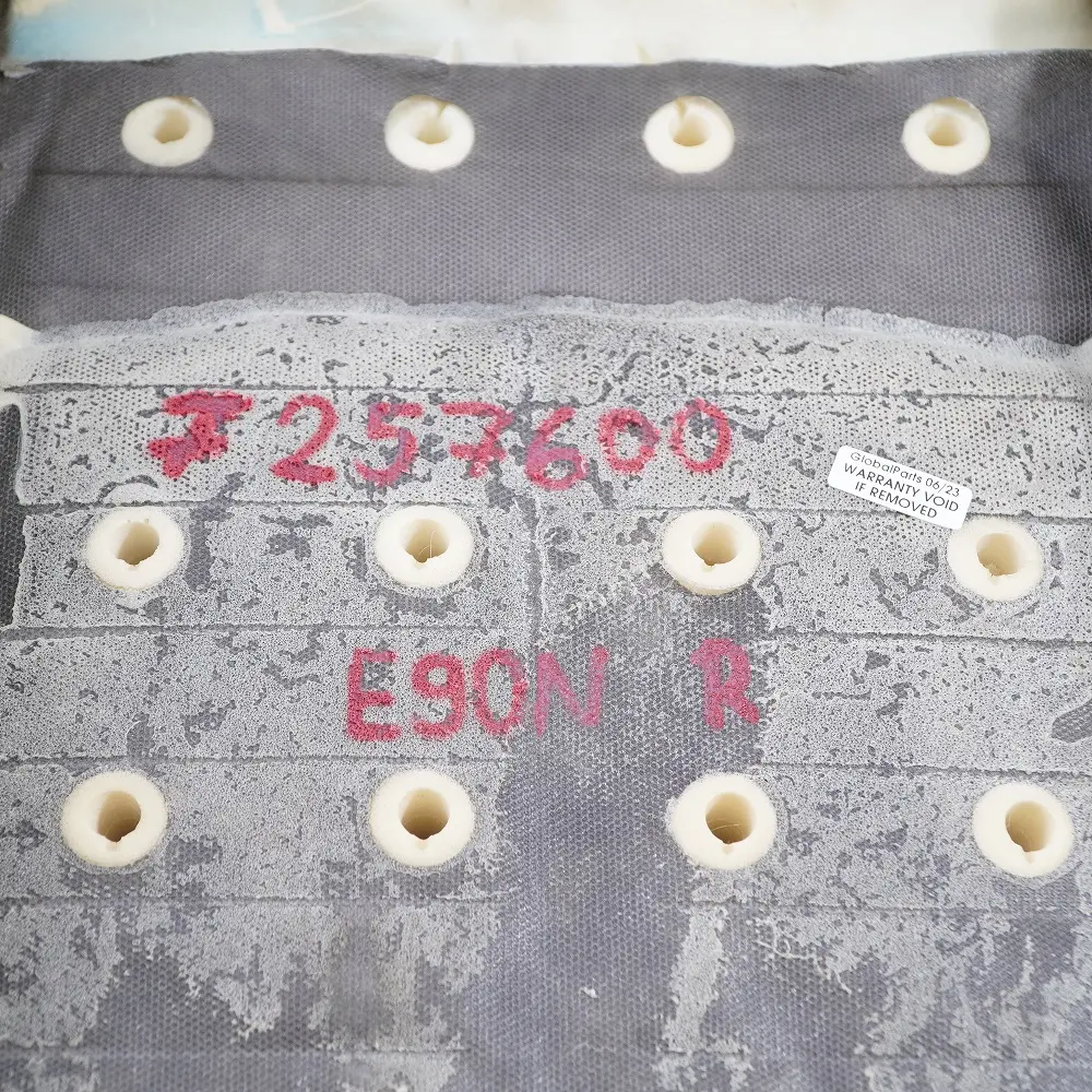 Schienale BMW E90 E91 LCI Anteriore Destro Sport Coprisedile Pelle Oyster per con numero di parte 7257600 Schienale BMW E90 E91 LCI Anteriore Destro Sport Coprisedile Pelle Oyster - SKU 7257600 - Numero di parte 7257600