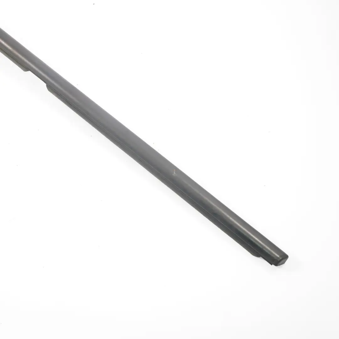Posteriore Destra Finestra Porta Guarnizione Striscia Canale Esterno per BMW F31 con numero di parte 7258292 BMW F31 Posteriore Destra Finestra Porta Guarnizione Striscia Canale Esterno - SKU 7258292 - Numero di parte 7258292