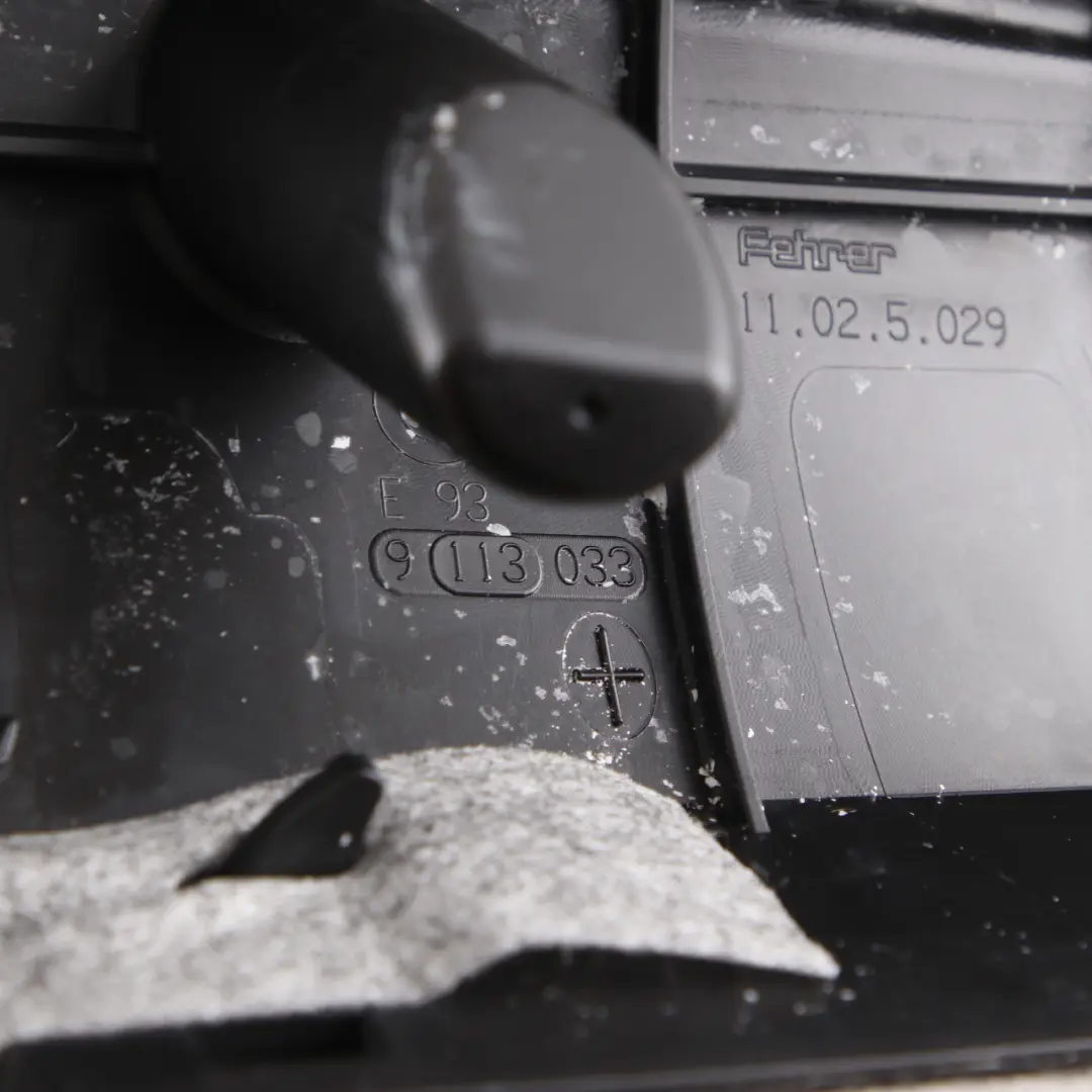 Lateral Panel Rear Seat Left N/S Finisher Cover Leather Oyster to BMW E93 with Part number 7259217 BMW E93 Lateral Panel Rear Seat Left N/S Finisher Cover Leather Oyster - SKU 7259217 - Part number 7259217