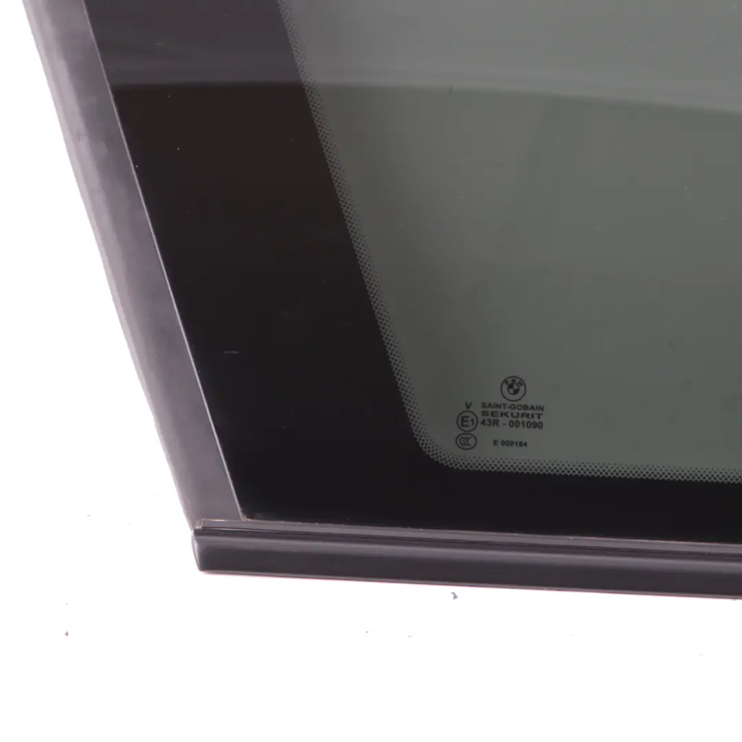 Finestrino posteriore sinistro Nero AS3 Vetro Striscia per BMW F31 Touring con numero di parte 7259247 BMW F31 Touring Finestrino posteriore sinistro Nero AS3 Vetro Striscia - SKU 7259247-1 - Numero di parte 7259247