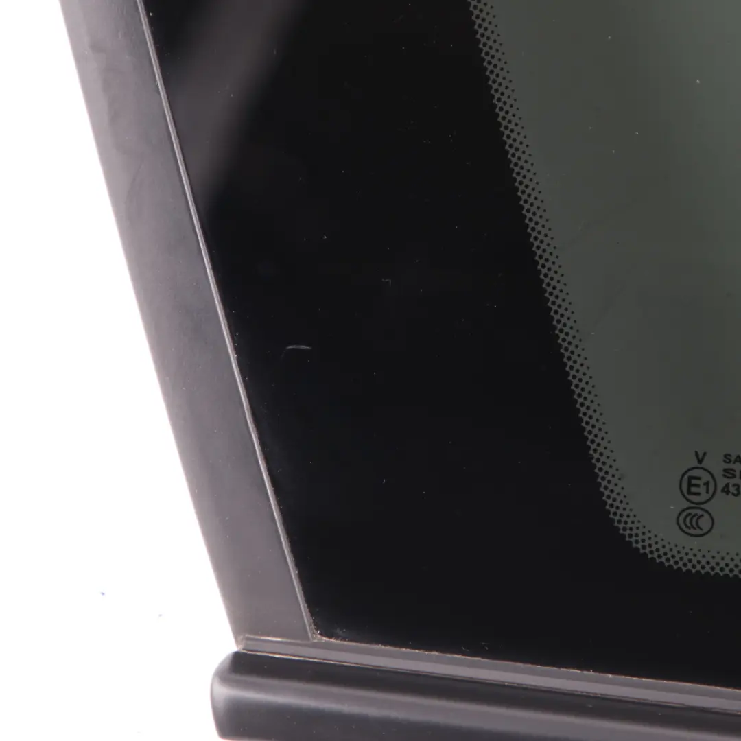 Finestrino posteriore sinistro Nero AS3 Vetro Striscia per BMW F31 Touring con numero di parte 7259247 BMW F31 Touring Finestrino posteriore sinistro Nero AS3 Vetro Striscia - SKU 7259247-1 - Numero di parte 7259247